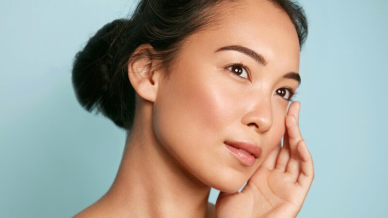 ハリ・弾力のある50代女性が目指すべき美肌イメージ画像