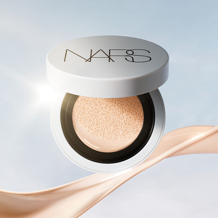 NARS「ライトリフレクティング セラムクッションファンデーション」の公式サイト引用画像